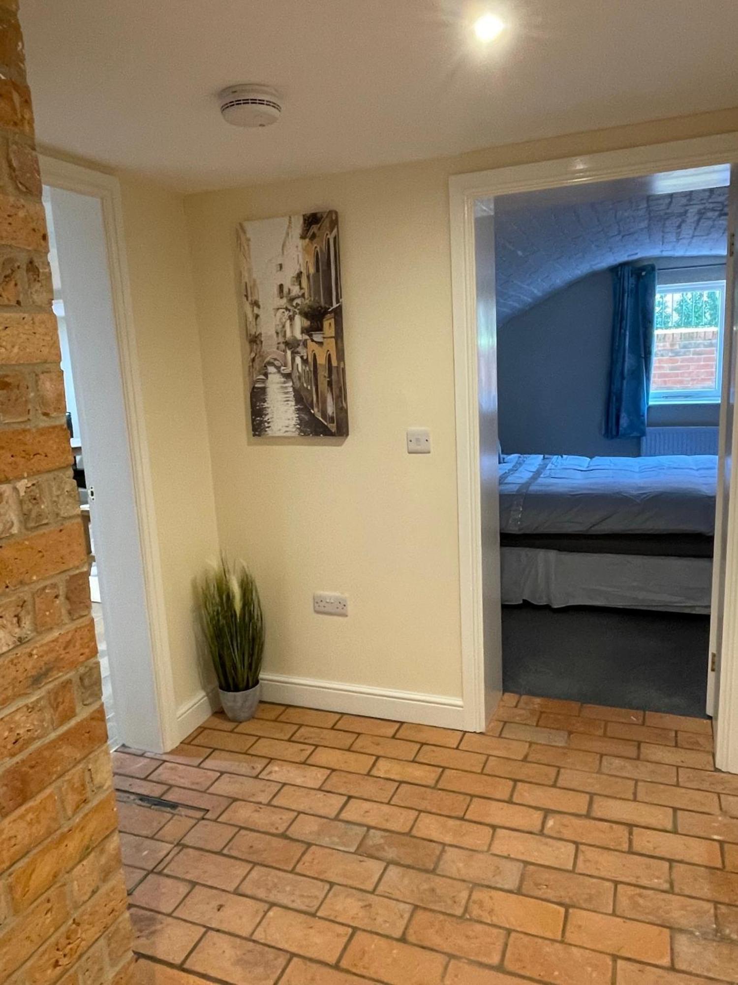 Newark upon Trent 1 Hatton House 2 Bedroom 2 Bathroom Spacious Basement Flat מראה חיצוני תמונה